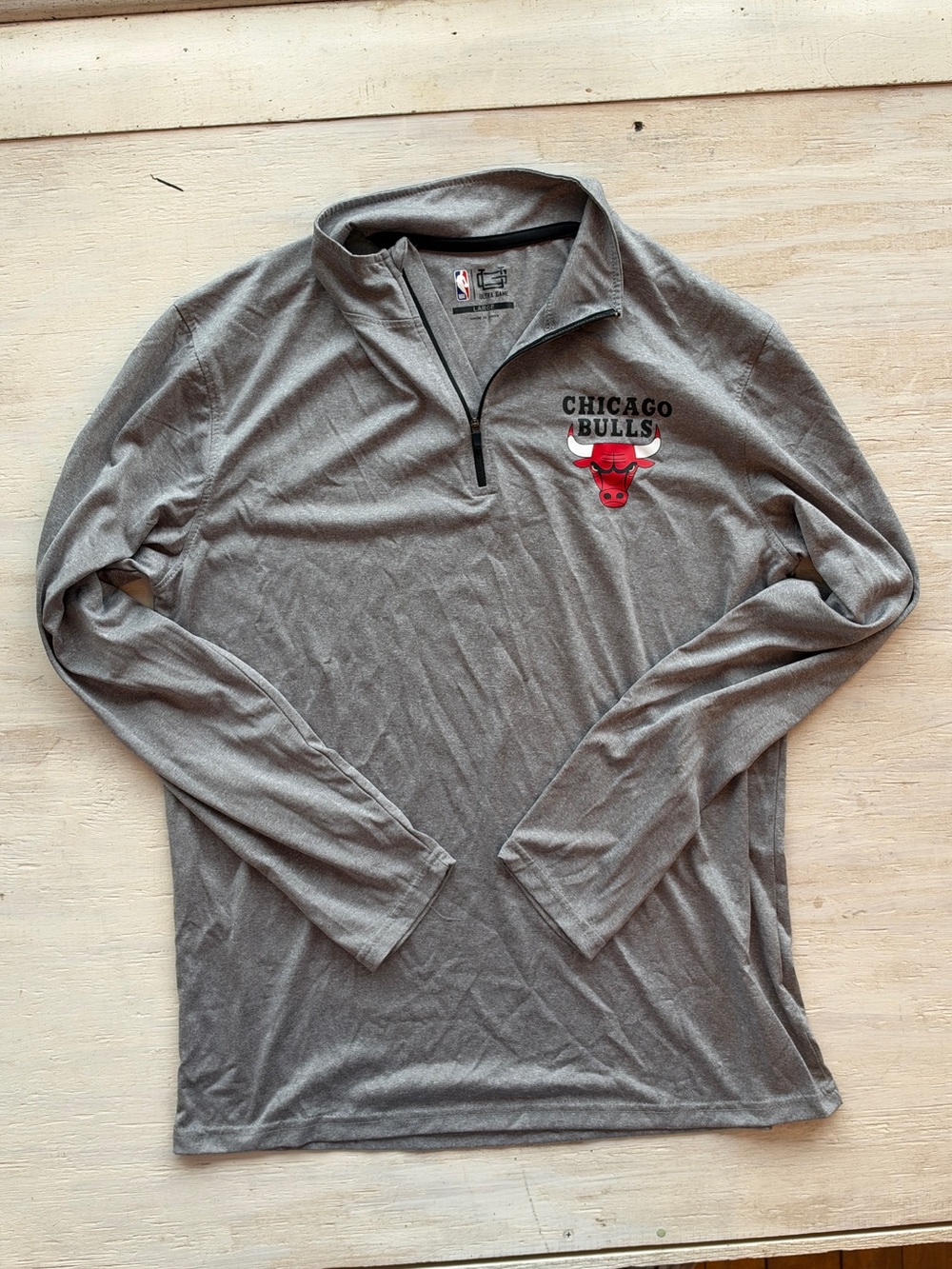 NBA Chicago Bulls Grey Long-Sleeve Quarter Zip Pullover